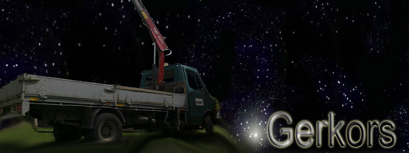 automobilis ar manipulatoru